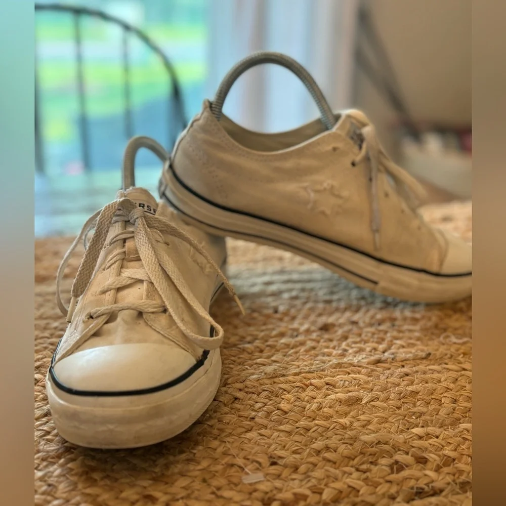 Converse One Star women’s sneakers, US SZ 8 , white with cut out star